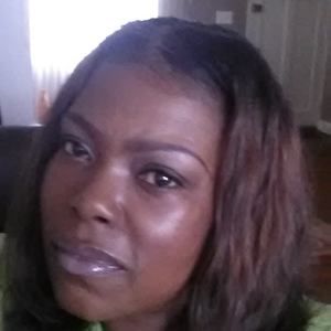 Meet your Posher, Jacqueline