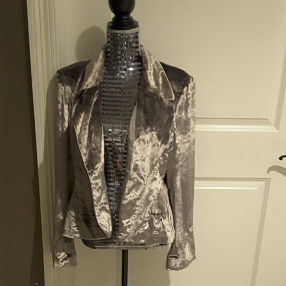 Anne Klein Jackets & Blazers - Anne Klein belvet blazer