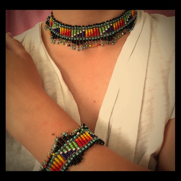 Guess 1990s choker, bracelet, and earrings