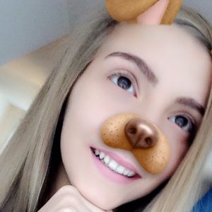 Meet your Posher, Nina