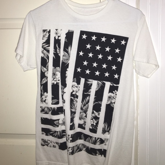 Floral US Flag tee