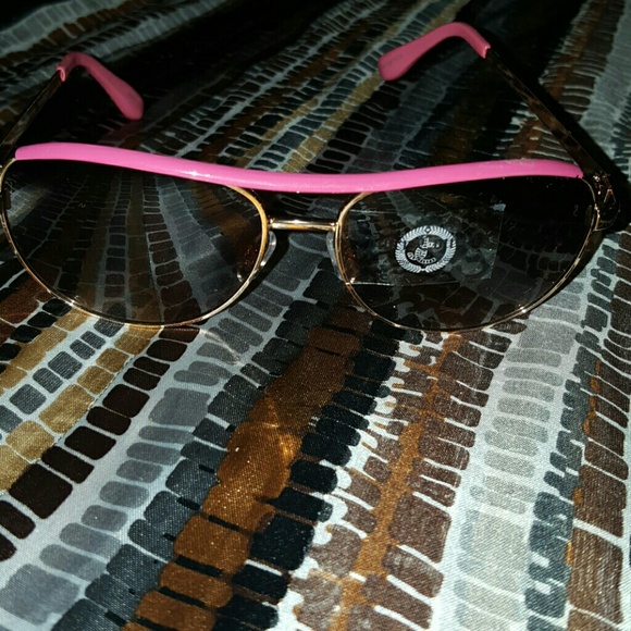 Juicy Couture Accessories - Juicy Couture 🐰🐰