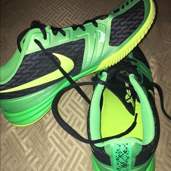 Kobe Mentality, Green & Black