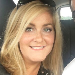 Meet your Posher, Annie