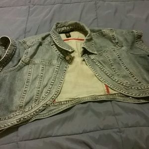 Half jean jacket
