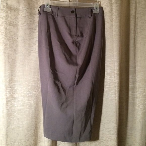 DONATED VENUS GRAY PENCIL SKIRT 2 - Picture 3 of 4