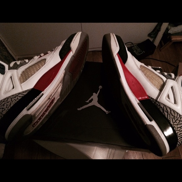 Jordan Spizike size 13 Men's Shoes - Cancer Aware - Picture 4 of 4