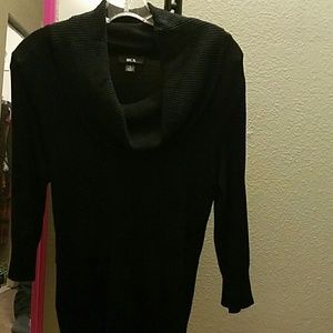3/4 length sweater.