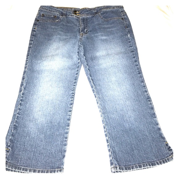 Women's Blue Jean Capri Pants