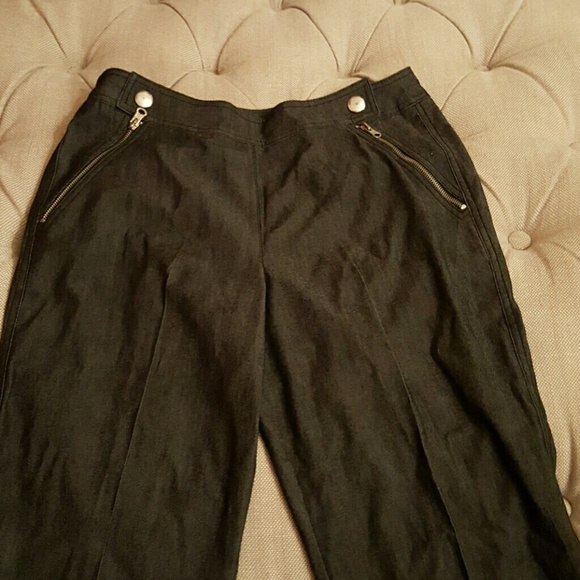 Capris - Picture 2 of 3