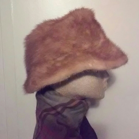 Mink Hat - Picture 2 of 4