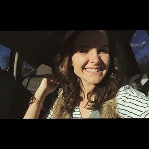 Meet your Posher, Hollie