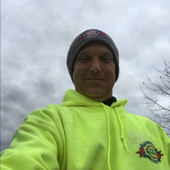 Meet your Posher, Brad - Picture 1 of 1