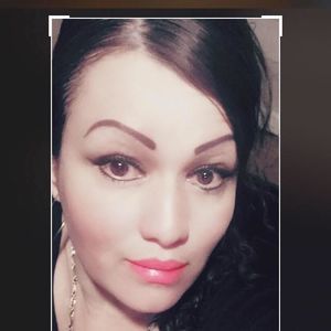 Meet your Posher, Lorena