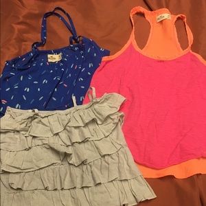 Hollister tank bundle