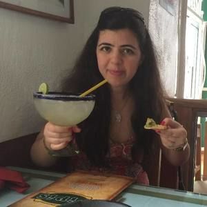 Meet your Posher, Golnaz