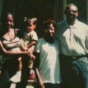 Meet your Posher, Litia