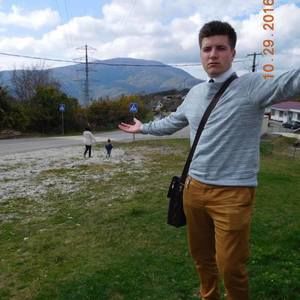 Meet your Posher, Christiandontcallmechris