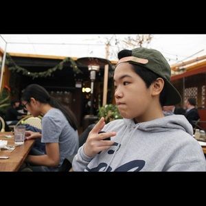 Meet your Posher, Dee