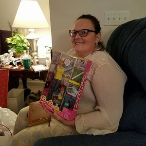 Meet your Posher, Lisa