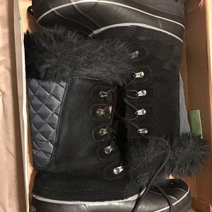 Khombu Winter boots- worn 1 time, original box.
