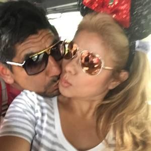 Meet your Posher, Cesar