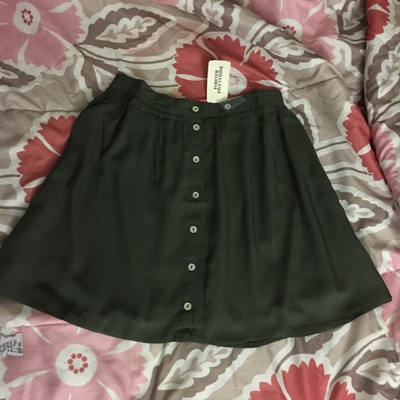 Olive Buttoned-up  mini skirt