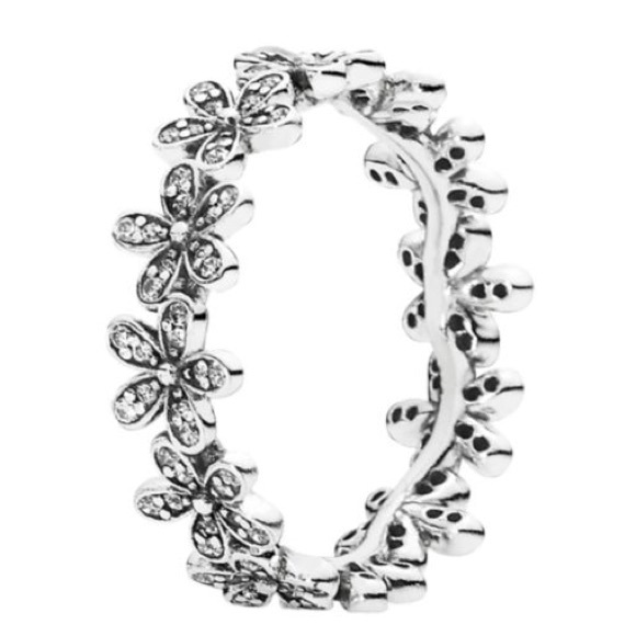 Pandora Accessories - Pandora dazzling daisy flower ring size 7❤️❤️