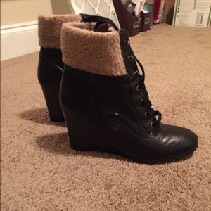 Leather Sherpa lined booties