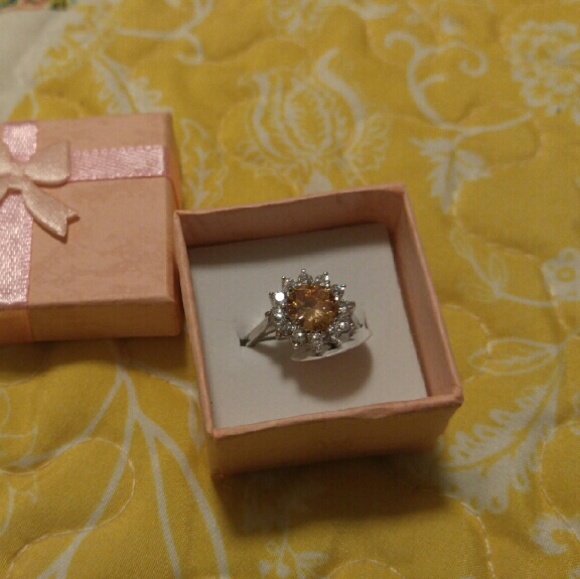 🌾Round Cut CZ Gemstone🌾