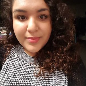 Meet your Posher, Elma