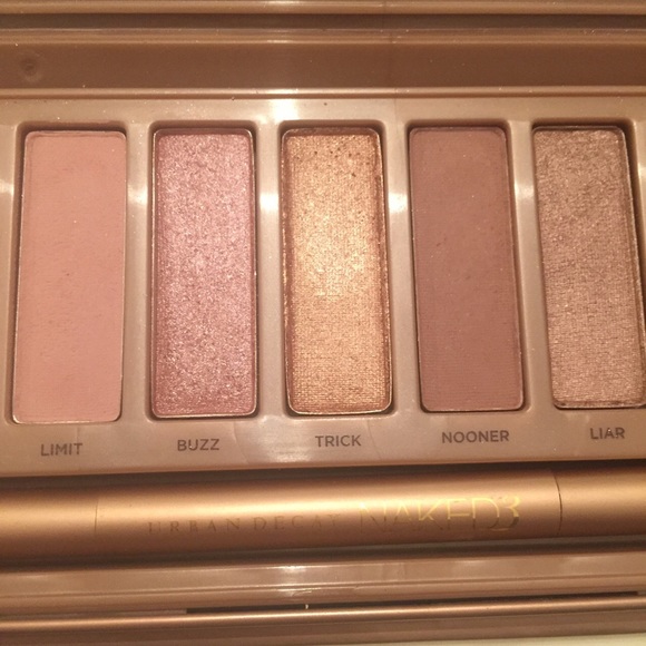 Urban Decay Naked 3 Palette - Picture 4 of 4