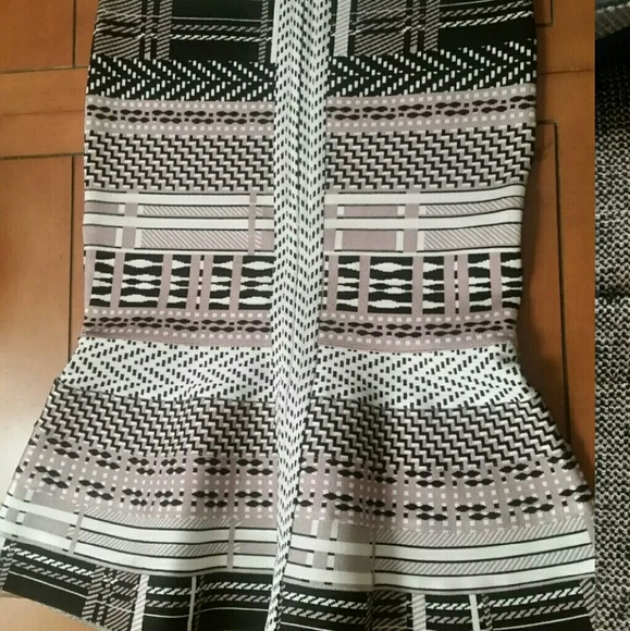 **SOLD** Anthropologie Eyedoll Peplum Skirt - Size Small - Picture 3 of 7