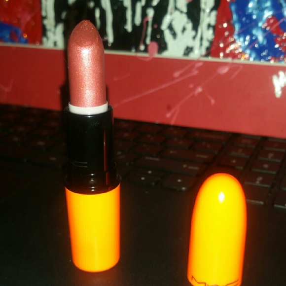 Mac le lipstick