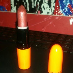 Mac le lipstick