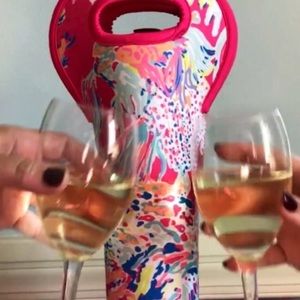 1️⃣5️⃣Lilly Pulitzer Sunken Treasure Beverage Tote