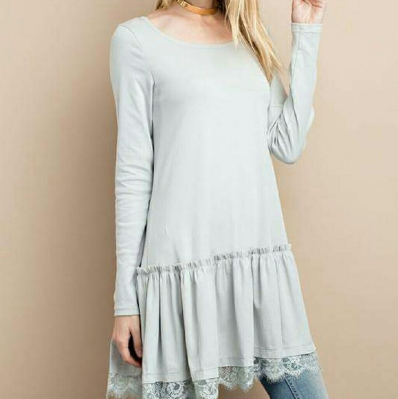 Adorable lace trimmed tunic dress/top