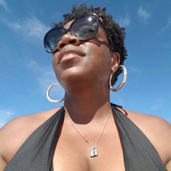Meet your Posher, Roshonda