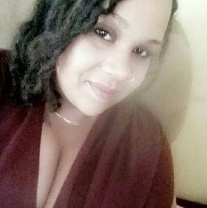 Meet your Posher, Marissa