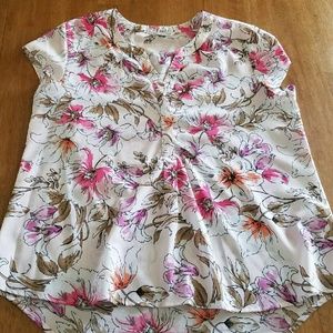 Croft & Barrow women's short sleeve shirt size LG