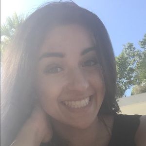 Meet your Posher, Alexandra