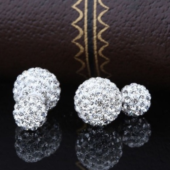 ♨️SALE♨️Sterling Silver Double Sided Crystal Studs - Picture 4 of 4