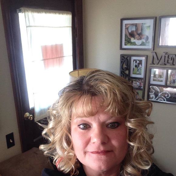 Meet your Posher, Stacy