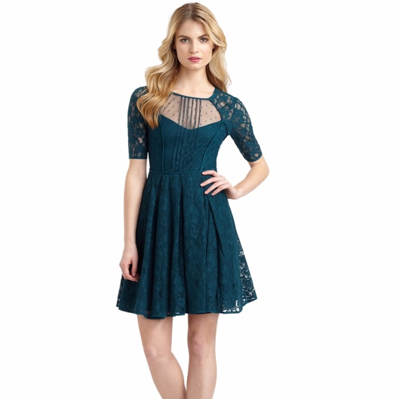 BCBGMAXAZRIA Julya lace dress