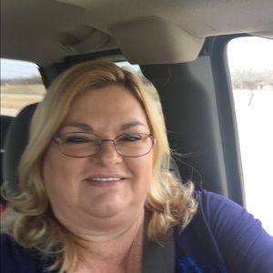 Meet your Posher, Hollie