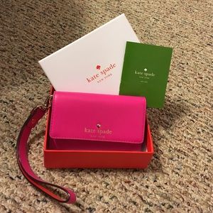 Excellent condition Kate Spade wristlet wallet
