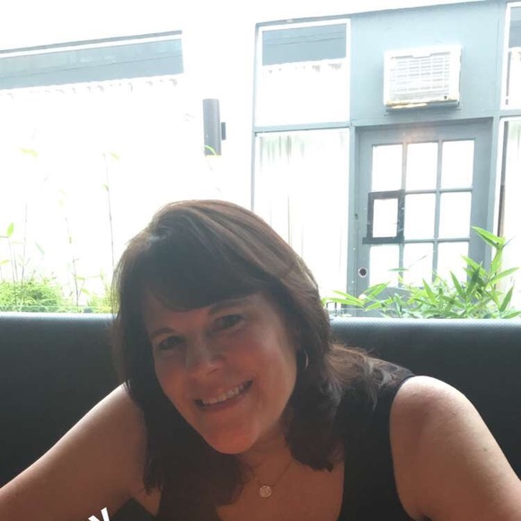 Meet your Posher, Becky - Picture 1 of 1