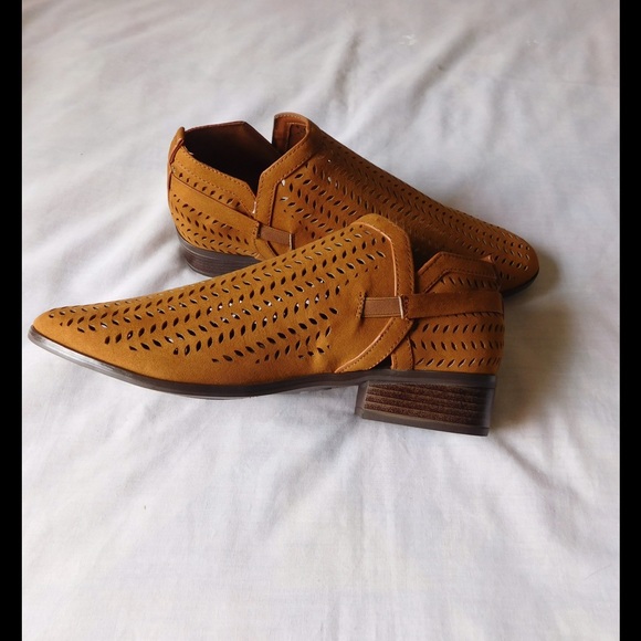 Divine Cognac Cage Boho Ankle Booties W/Buckle - Picture 2 of 4