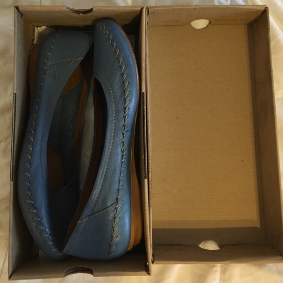 Leather flats