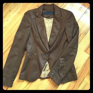 Beautiful brown Zara blazer.